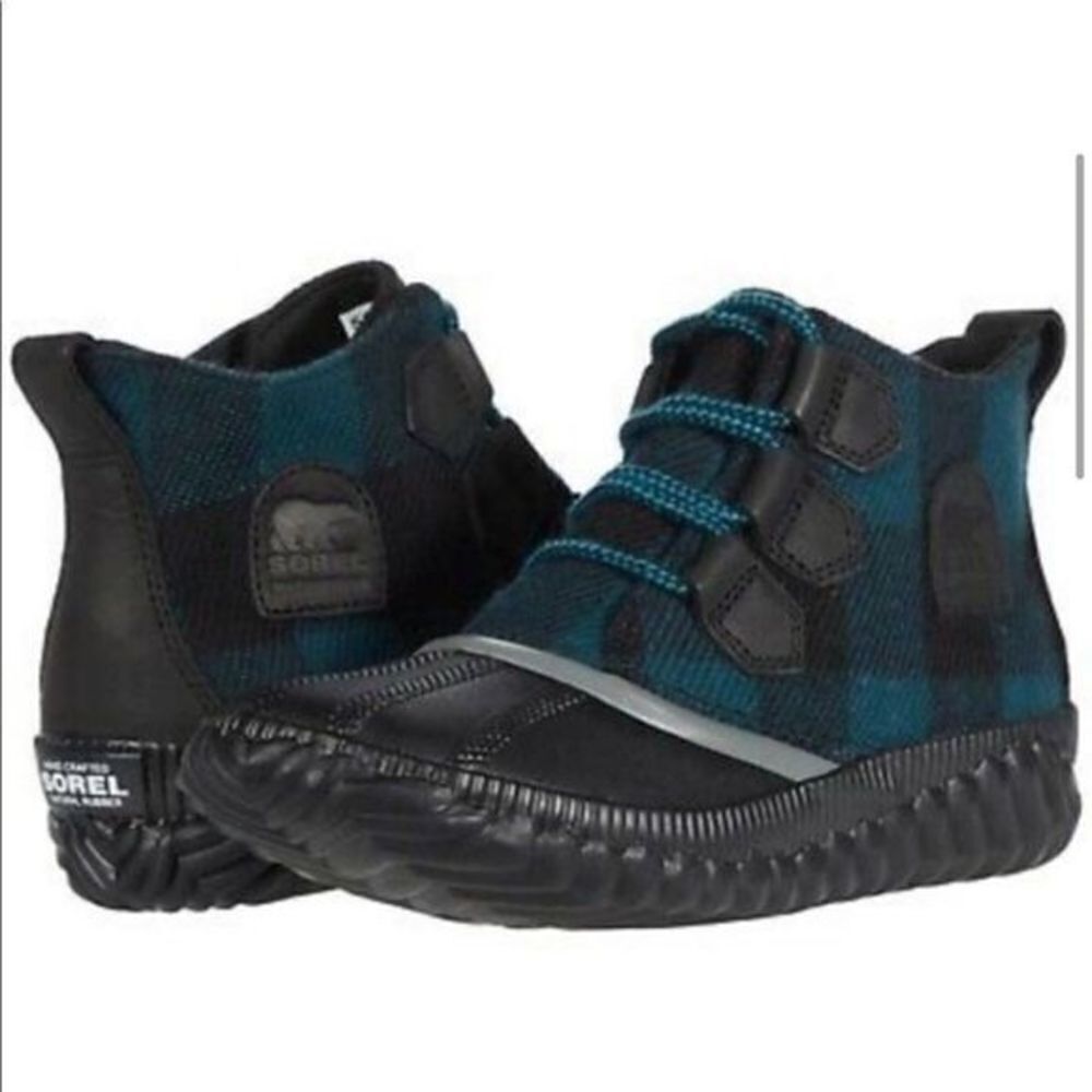 Sorel Out and About Plus Black & Blue Plaid Waterproof Winter Ankle Boot…